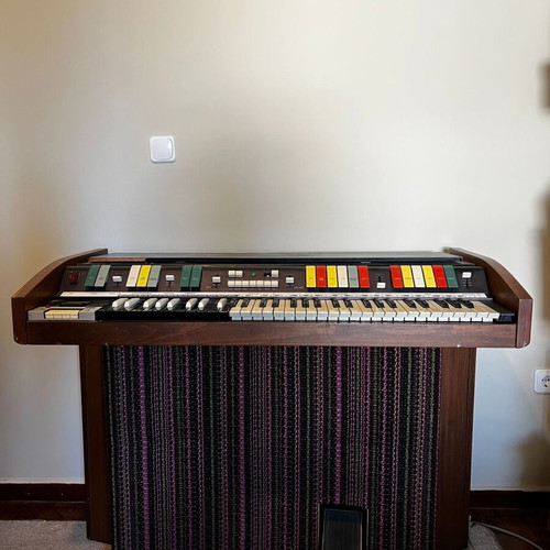 Hammond Piper Autochord electronic instrument used for repair or decoration