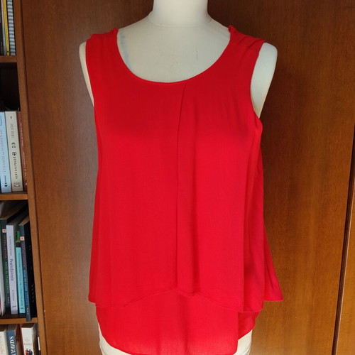 Bershka red airy blouse with open back like new, M/L