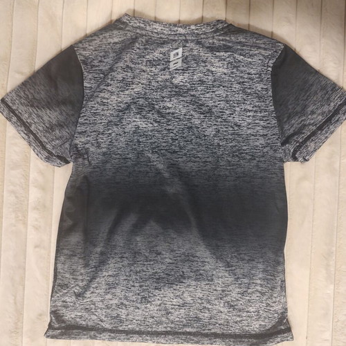 Civil athletic shirt for boys 6-8 years, 122-128 cm, like new, black and gray
