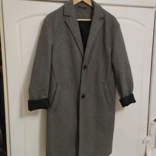 Bershka gray coat size M like new