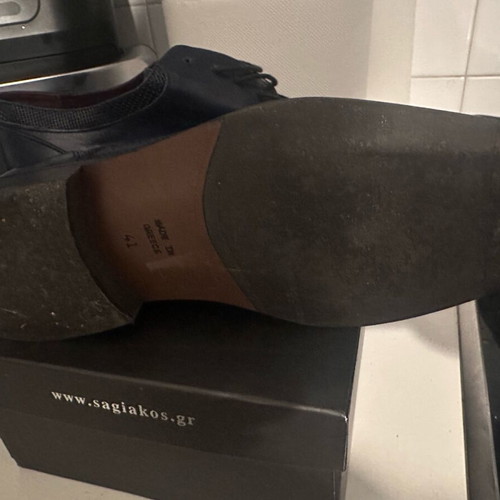 Men's leather shoes blue scarps like new, size 41