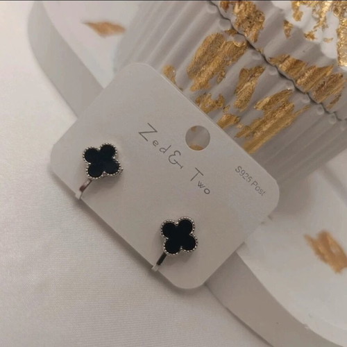 Clip-on earrings silver and black, new