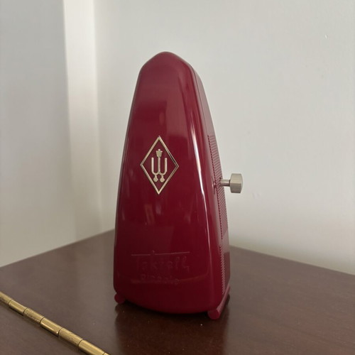 Wittner 834 mechanical metronome like new, burgundy