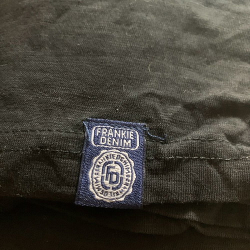 Black t-shirt like new, size L