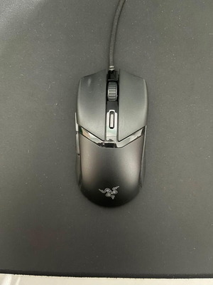 Razer Cobra gaming mouse like new, up to 8500 DPI, RGB Chroma