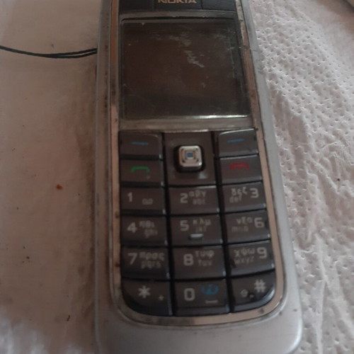 Nokia 6020 mobile phone used, battery works