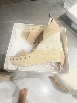 Gold&Rouge wedges size 41 new, white beige