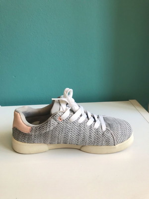 Primark sneakers used with knitted texture, size 38, white and grey