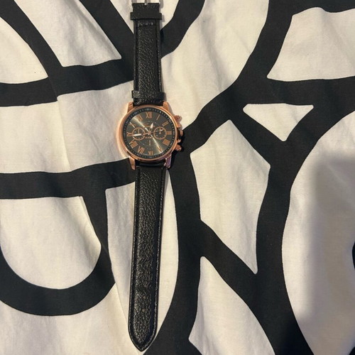 Wristwatch new unisex with black synthetic leather strap