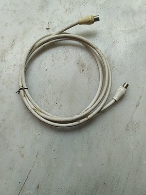 Antenna cable 2m used