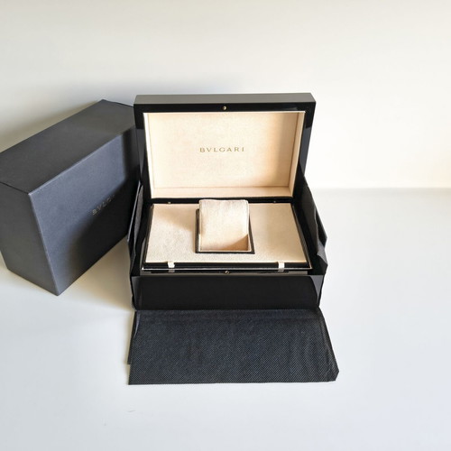 Bvlgari wooden lacquered luxury watch storage box new