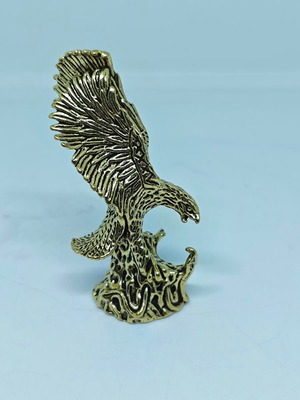 Brass decorative eagle figurine like new