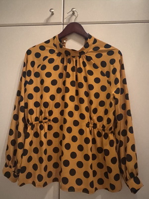 Blouse used with elastic waist, wide fit, black and yellow