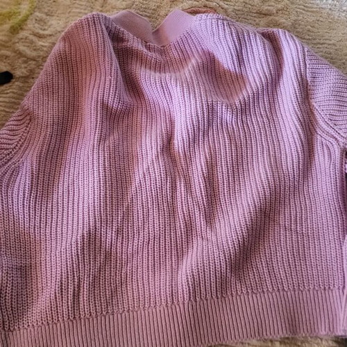 Pink short knitted cardigan with large front buttons H&M like new, size M