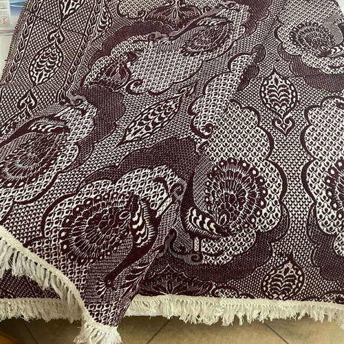 Traditional woven rug with peacock design like new, 2x2.5 m