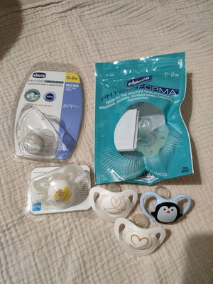 Pacifiers 0-2 months, like new, Chicco Mam Nuk