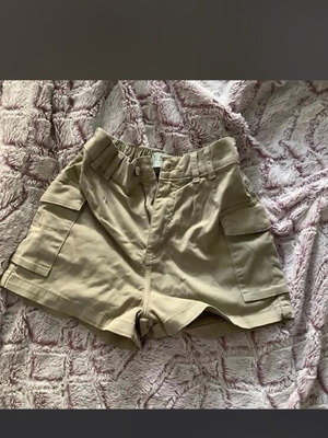 Khaki cargo shorts used, size XS