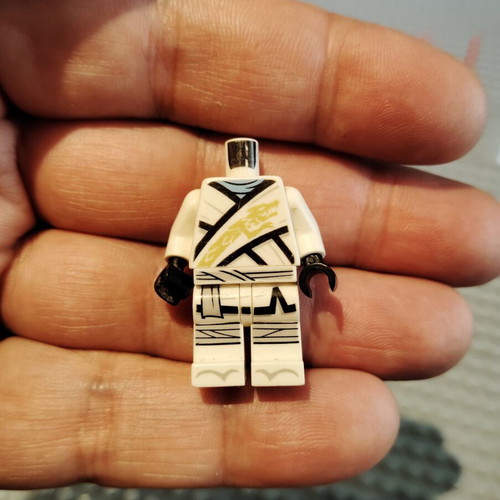 Lego Ninjago Zane Legacy minifigure used