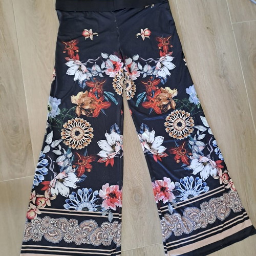 Boho floral pants like new, size L 40 12, multicolor