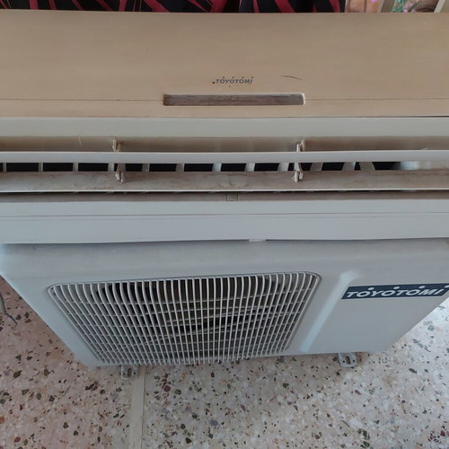 Toyotomi Air Conditioner 14,000 BTU used