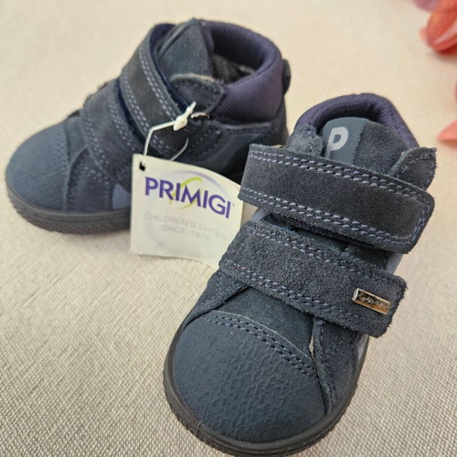 Primigi Gore-Tex toddler shoes, size 20
