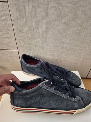 Polo sneakers 44 νούμερο μεταχειρισμένα, μπλε καστόρ δέρμα