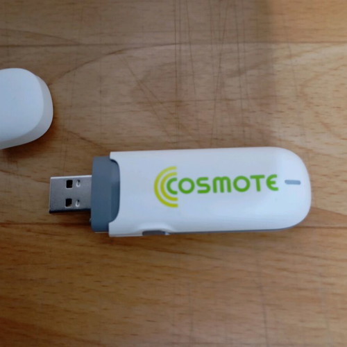 Cosmote WiFi dongle used, good working condition