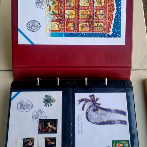 LUXURIOUS SWISS ALBUM
