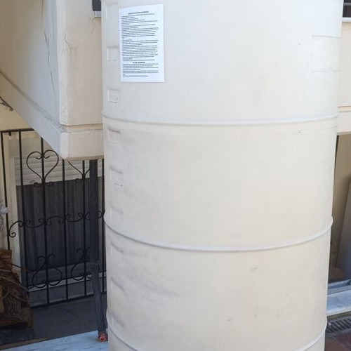 Plastic oil tank used, 750 liters, very clean