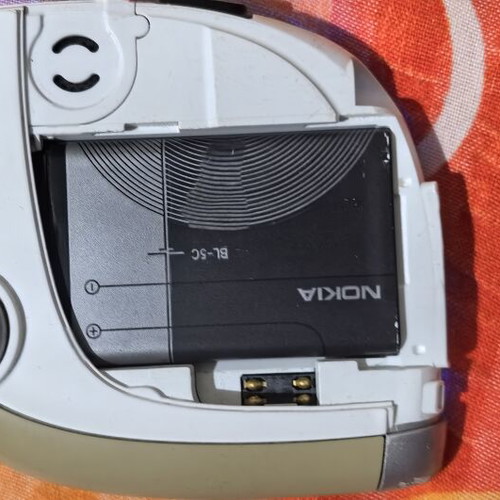 Nokia 7600 used, good condition without back cover