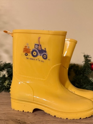 Fox children's patent leather rain boots used, yellow, size 24