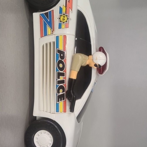 Vintage police car used with sounds, light and motion