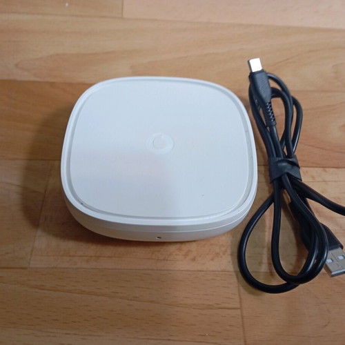 Vodafone WiFi router like new with SIM card port