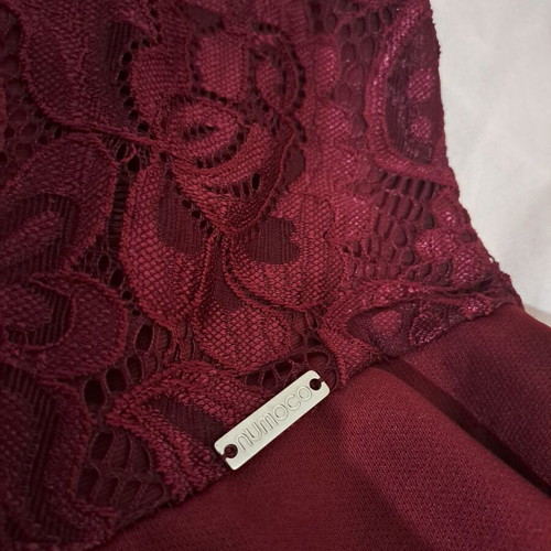Numoco burgundy dress size M new with lace and asymmetrical skirt