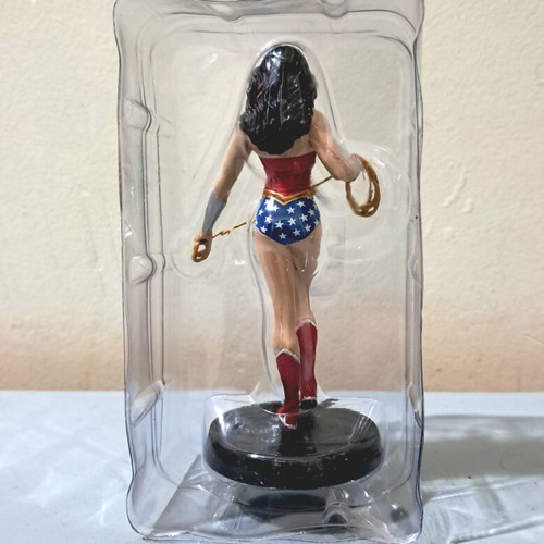 Eaglemoss DC Superhero Comics Collection Wonder Woman figure #8