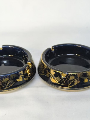 Vintage ashtrays handmade, set of 2, like new