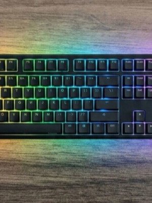 Ducky One 3 RGB πληκτρολόγιο full size με Cherry MX silent red διακόπτες σαν καινούργιο