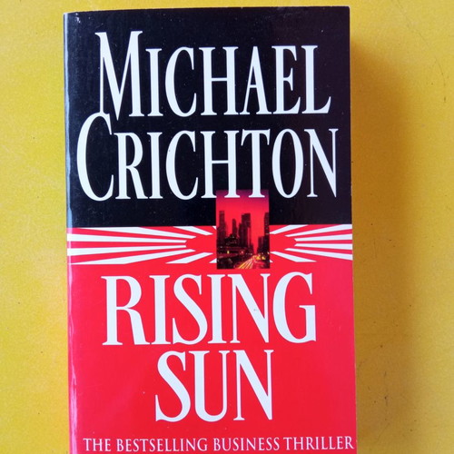 Rising Sun by Michael Crichton like new