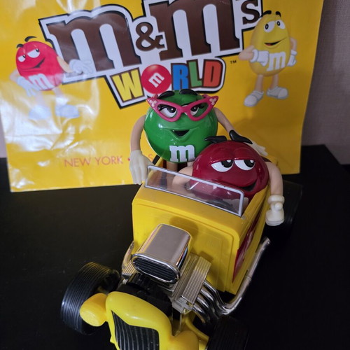 M&Ms Toy Car for Candy Storage like new