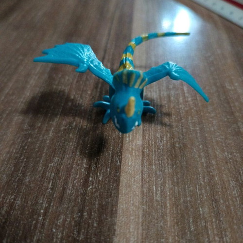 How to Train Your Dragon figure 8cm like new