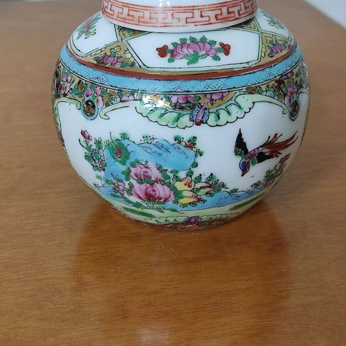 Handmade Chinese porcelain vessel like new