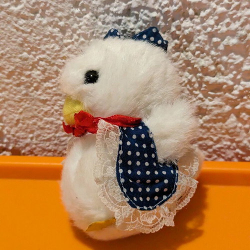 Plush duck doll like new
