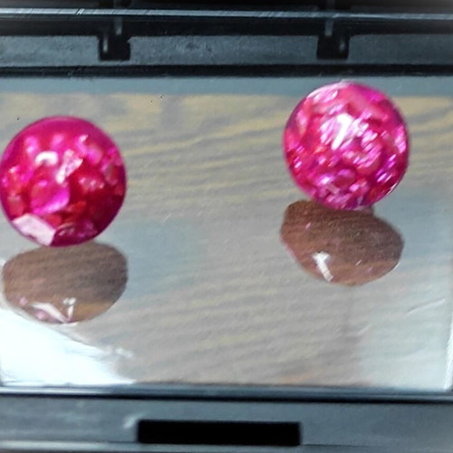 Handmade jewelry set with resin pendant and pink stone earrings