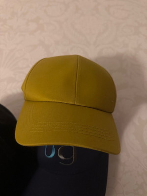 Hat new, size L