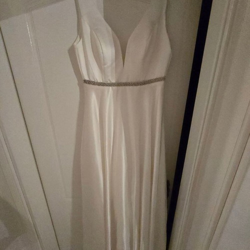 Wedding dress satin with tulle underskirt, like new, princess style, size XL
