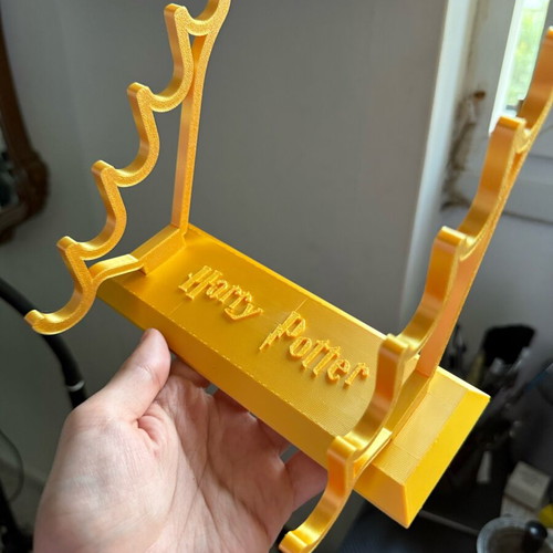 Harry Potter display stand like new for wands and collectibles