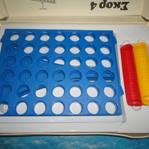 Connect 4 board game MB Games used, classic 1980s edition