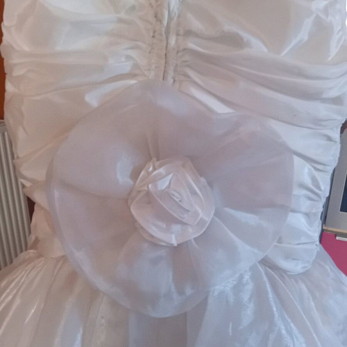 Wedding dress used, size S / 36 / 8, in good condition