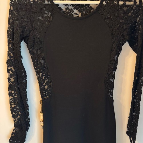 Brigitte lace short dress size S like new, black