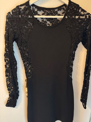 Brigitte lace short dress size S like new, black